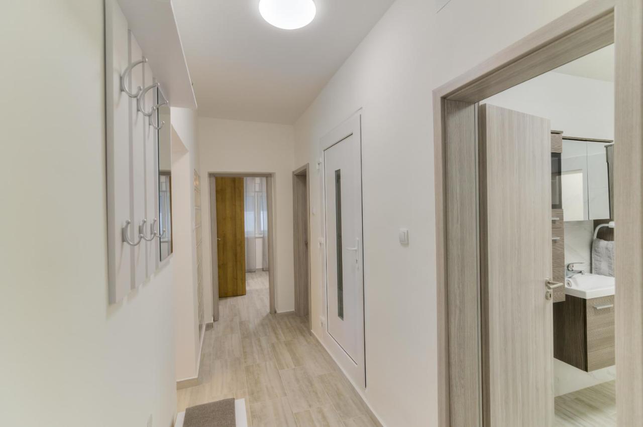 Demi II Apartment เซนญ์ ภายนอก รูปภาพ