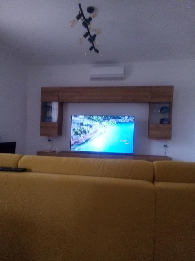 Demi II Apartment เซนญ์ ภายนอก รูปภาพ